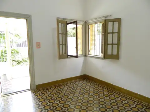 Depto Tipo Casa en Venta en Moron, USD 85.000