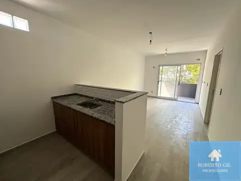 Cnel. Ramón Lista 5800