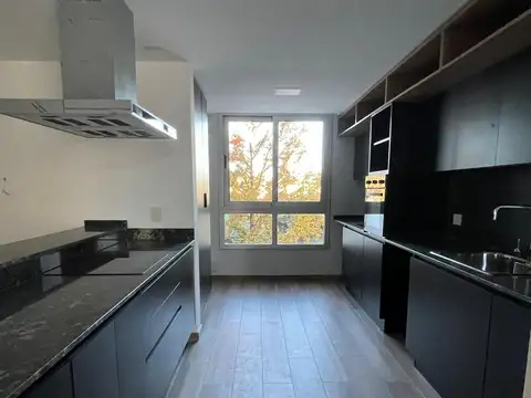 Departamento 7 ambientes con 3 baños