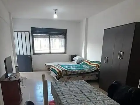 15 De Noviembre 1400, Piso 2