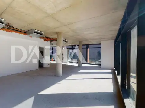 Local en Alquiler en Martínez Libertador / Río, USD 7.600