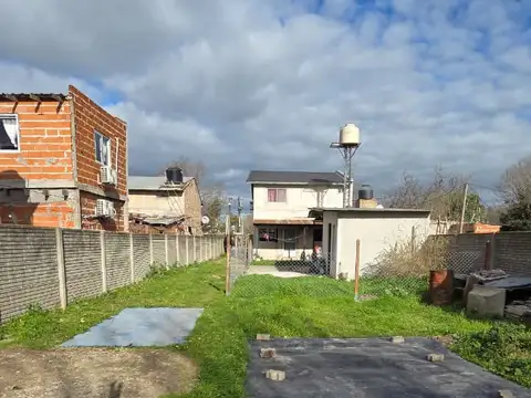 Casa en Alquiler en Monte Grande, $ 400.000
