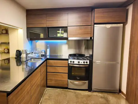 Depto Tipo Casa 5 ambientes con 2 baños