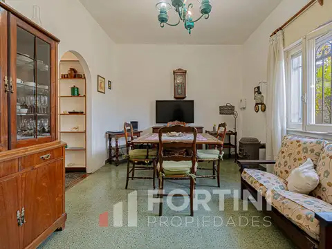 Casa 4 ambientes con 1 baño