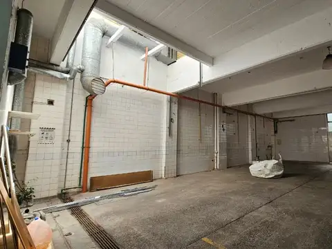 Galpon en Alquiler 8,66  mts Frente