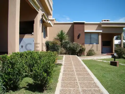 juan arraras 200, Piso 0
