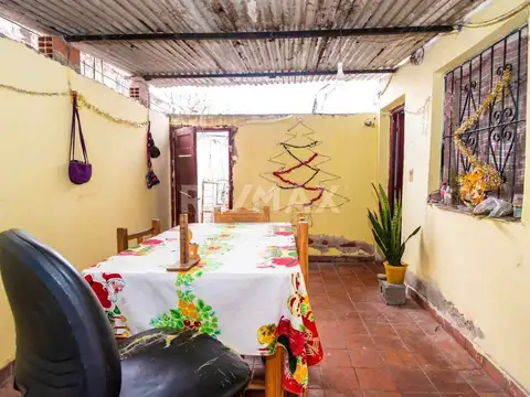 VENTA CASA MACROCENTRO A REFACCIONAR