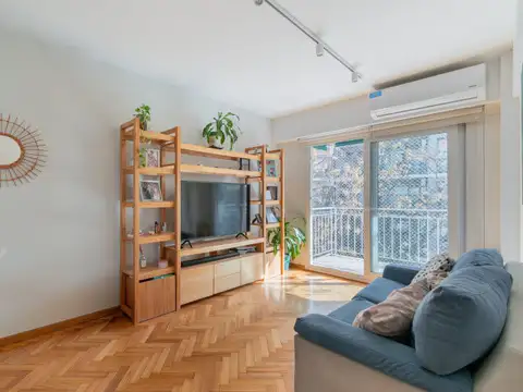 Venta departamento 3 ambientes con Dependencia/Escritorio y balcón - Belgrano R