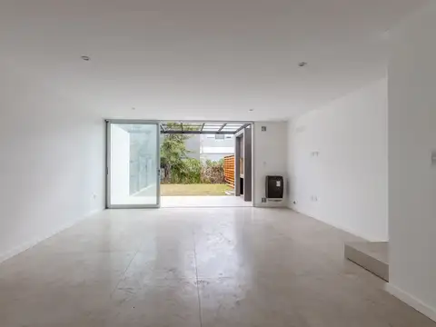 CASA EN VENTA CITY BELL 3 DORMITORIOS A ESTRENAR