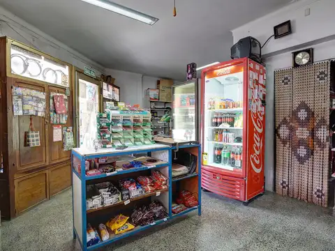 Depto Tipo Casa en Venta 50 años