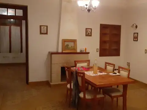 AV CECILIA GRIERSON 2215 2200