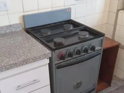 Departamento en Alquiler en Parque Chacabuco, $ 750.000