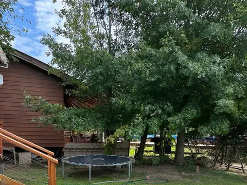 Casa en Venta con 3 cocheras