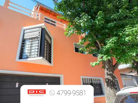 Chalet 4 dormitorios Venta - Olivos