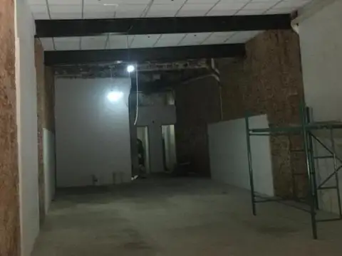 Local en venta - 9 Dormitorios 12 Baños Depósito - 432Mts2 - San Nicolás