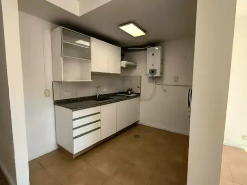 Joaquín V. Gonzalez al 700 Piso 1-Dorrego