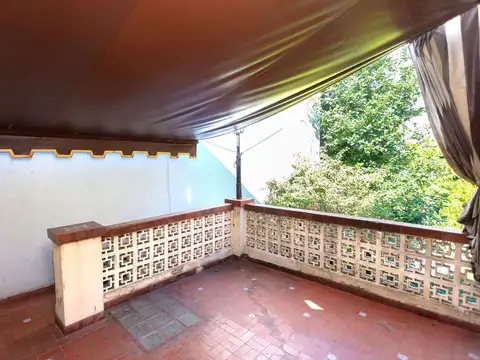Depto Tipo Casa en Venta con 1 cocheras