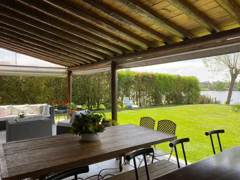 Casa en Alquiler Temporal con 6 cocheras