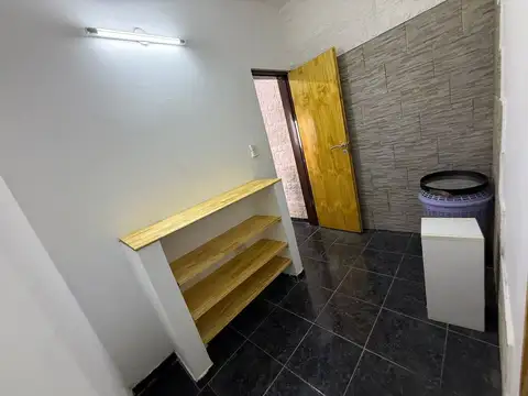 VENTA PH 2 AMBIENTES CON PATIO LANUS ESTE