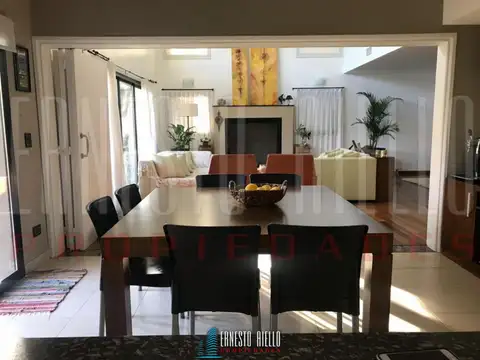 Casa en Venta de 4 dormitorios