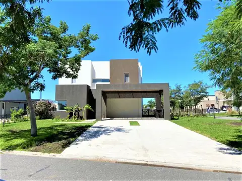 Casa en Alquiler 3 años