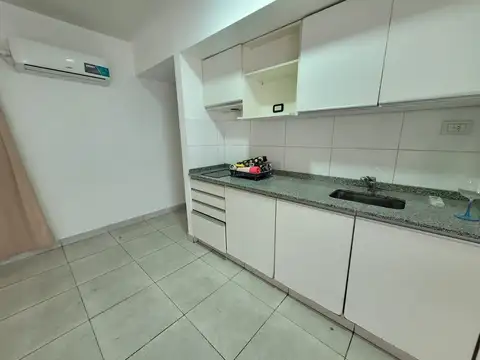 Departamento en Alquiler en Monserrat, $ 550.000