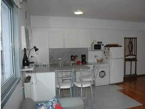 2 ambientes, muy luminoso