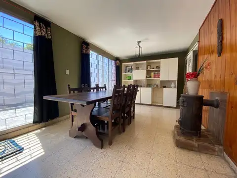 Casa céntrica en venta en Belén de Escobar    ID 4608