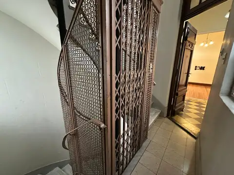 Jose maria moreno 100, Piso 3