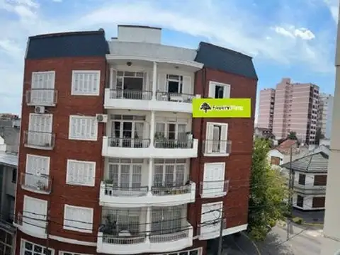 Departamento 6 ambientes con 5 baños