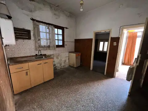 Casa en Venta en Bernal Oeste, USD 50.000