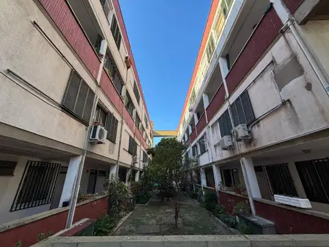 Avellaneda 1865 , Piso 2