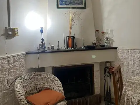 Casa 5 ambientes con 2 baños