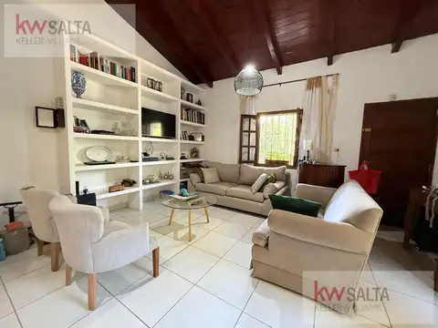 Casa en Venta con 1 cochera
