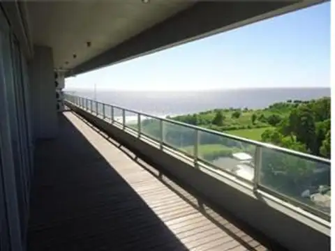 Departamento en Venta en Olivos Vias/Rio, USD 885.000