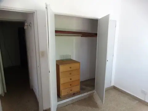 VENTA CASA 4 AMBIENTES CASEROS, 3 DE FEBRERO