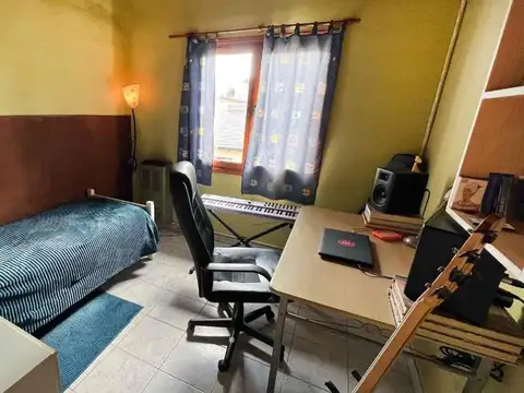 Depto Tipo Casa 4 ambientes con 2 baños