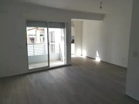 Dpto monoambiente con balcon!