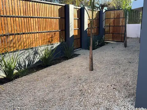Casa en Venta en Los Pinares, USD 139.000