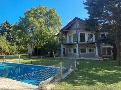 Venta Casa 600m2 s/lote 2000m2 en Sausalito, Pilar