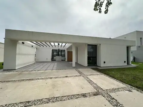 IMPECABLE CASA EN VENTA HARAS DEL SUR III A ESTRENAR! ACEPTA FINANCIACION 