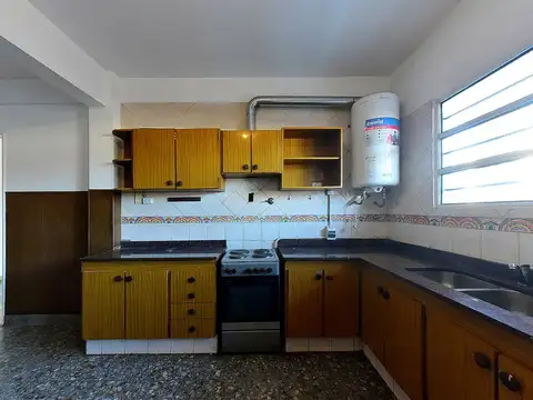 Depto Tipo Casa en Alquiler de 4 ambientes