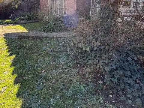 Vicepresidente Adolfo Alsina 1200