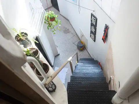 VENTA PH 3 AMB PATIO SIN EXPENSAS ALMAGRO-PERMUTA
