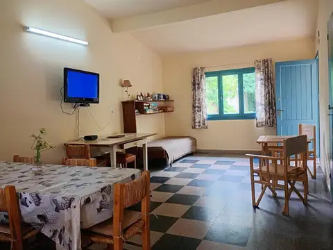 Casa 3 ambientes con 2 baños