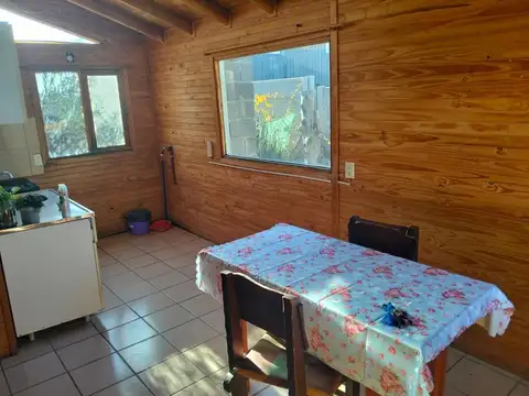 Casa 3 ambientes con 1 baño