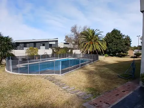 Casa 6 ambientes con 3 baños