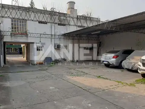 Local en Venta Via Pública