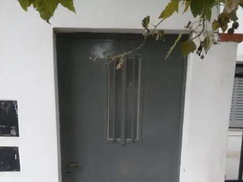 Matheu 589 , Piso 1
