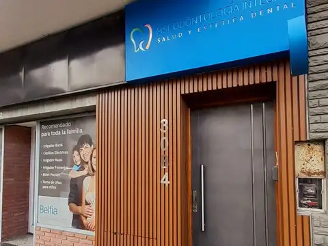 Oficina 4 ambientes con 2 baños